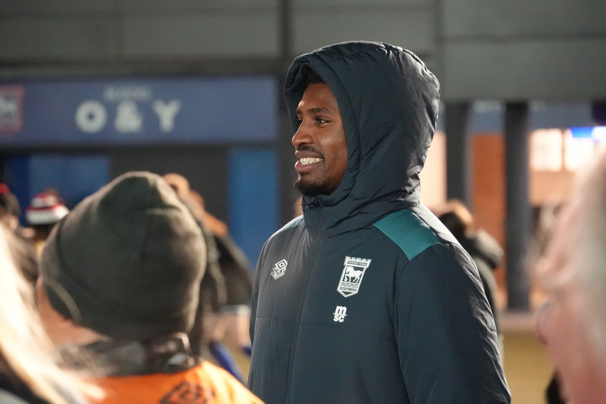 ITFCFoundation's tweet image. 💫 A visit from Ben Johnson at our Women&apos;s Walking Football and Girls Only U13-U16 PDC at Portman Road on Thursday evening.

Great to have you with us, Johnno!💙