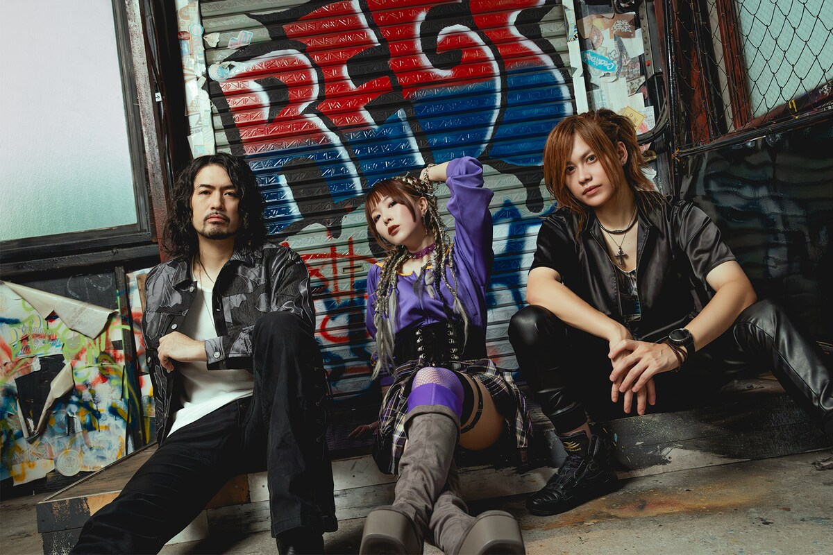 natalie_mu's tweet photo. 【インタビュー】Mardelas

メジャーデビュー10周年ベスト
「Brand New Best 2025」

再録＆リミックスで説得力が増した楽曲群
https://t.co/I2Nd1KaRco

#Mardelas https://t.co/FIe95I2Y8T