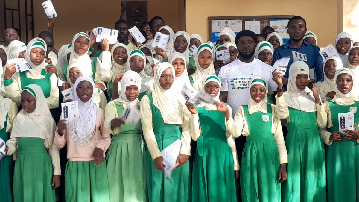 dubawaGH's tweet image. As part of this year’s #WeekForTruth2025 activities,  Fahd Abubakari visited Al-Noor Masjid, Alajoto, to share insights on building a future where truth is prioritised and misinformation loses its grip.
#WeekForTruth #FactCheck