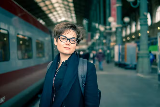 inter_presse's tweet photo. Ce dimanche, dans la #Matinale de @franceinter,             

À 8h20, Lucie Pinson, fondatrice et directrice de l’ONG Reclaim Finance sera l'invitée de @AliBaddou et @MarionLHour. https://t.co/WoRTuwwN9C