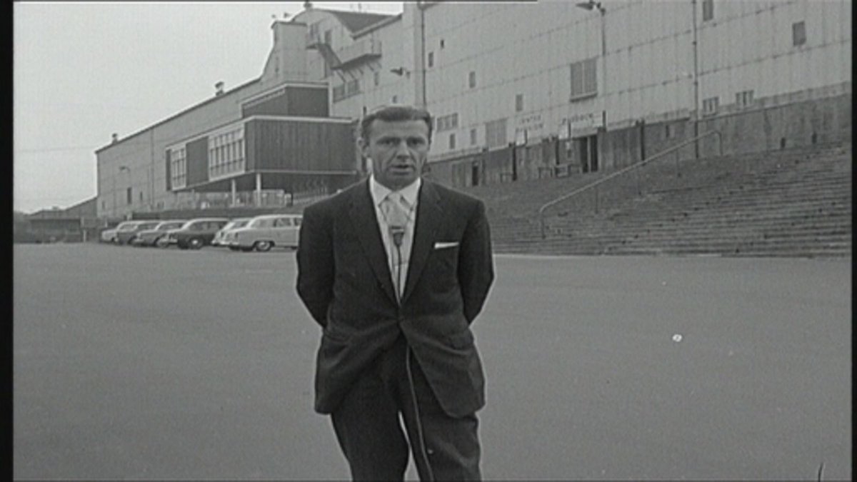 MikeAmosBlog's tweet image. The glamour of Tyne Tees   Shoot!   @JeffAB61   Read more on mikeamosblog.wordpress.com