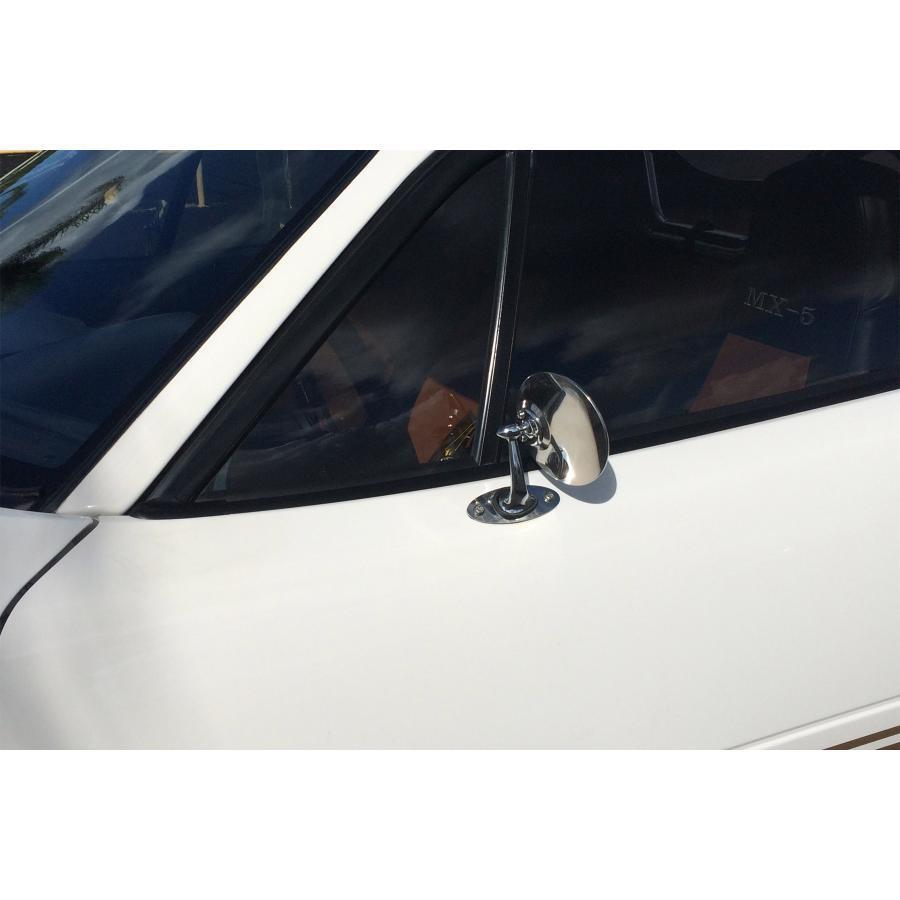 plot_p4's tweet image. 品番：JP-1020
品名：サイドミラー クラシックスタイル

小さな円の世界は、
街灯の滲む夜をやわらかく映し、
ただそこに在るだけで、
風景までも
どこか遠い詩の色に染めてしまいそう。

#Mazda #Eunos #Roadster #Miata #mx5 #jassperformance #マツダ #ユーノス #ロードスター #ミアータ…