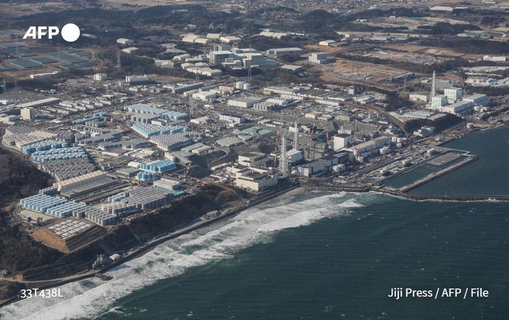 🇯🇵 Japanese local authorities approved the restart of the world's biggest nuclear plant on Friday for the first time since the 2011 Fukushima disaster. 
➡️ u.afp.com/Sh4A