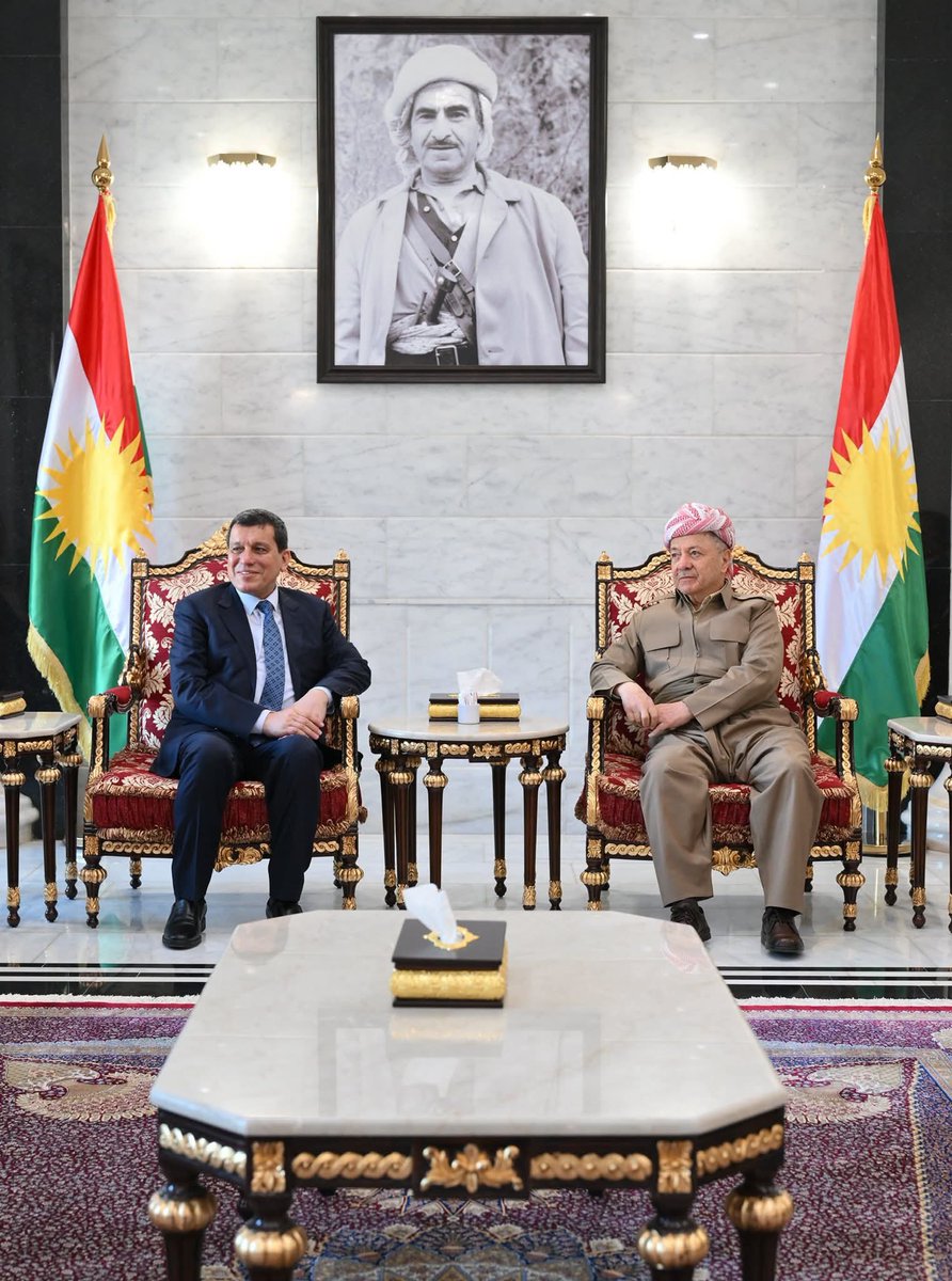 الجنرال مظلوم عبدي <a href="/MazloumAbdi/">Mazloum Abdî مظلوم عبدي</a> نقطة ضوء في مستقبل سوريا التي نحب، فهو احد أبطال مكافحة الارهاب الإسلامي "القاعدة، داعش" وهو الزعيم القوي الوحيد في سوريا الذي يتبنى القيم الديمقراطية ومبادئ المواطنة الشاملة.
شكرأ لكوردستان التي وقفت على الدوام إلى جانب سوريا الديمقراطية التعددية.