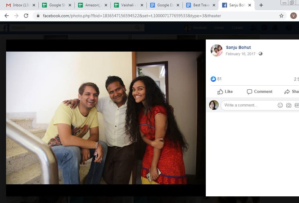 Vaishaliadwant's tweet image. This is sapna vijay soni wife of vijay soni of entertainment mafia mumbai&apos; brother Rajesh Chaudhary inside gajendra singh&apos;s office 2 days before sapnas wedding. Usko wedding invitation Dene gaya tha kya?