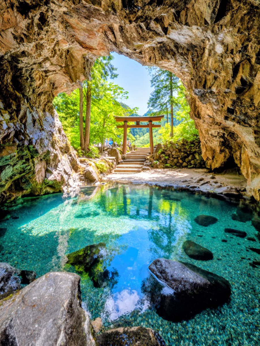 raito_koiuranai's tweet image. この画像、
…本当にすごいんです。

この写真を見れた方は全員が

思わず涙がこぼれるほど、
全部が報われる出来事が

11/24の一粒万倍日までに起こります✨
【⛩️リプ】で
あなたにも幸福が届きます。