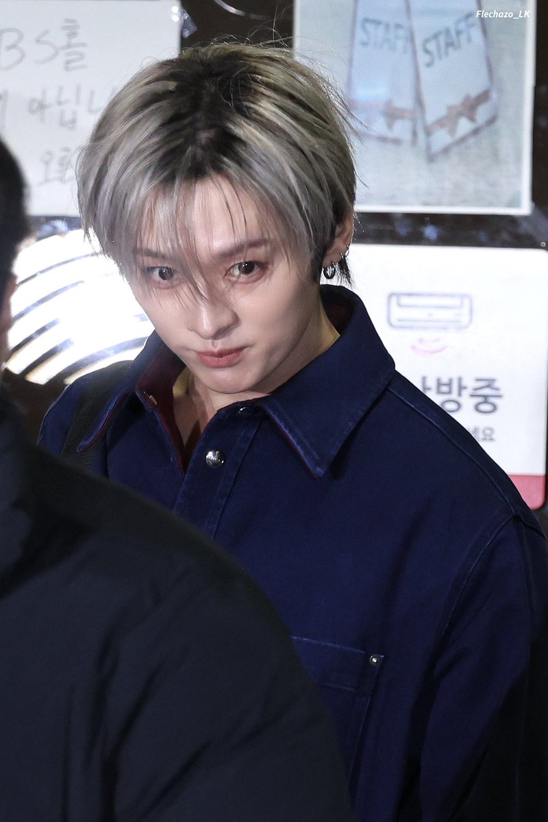 Flechazo_1025's tweet photo. 251121 뮤직뱅크 퇴근
#Straykids #스트레이키즈  
#Leeknow #리노 #リノ https://t.co/ZSuiEY4Ckd