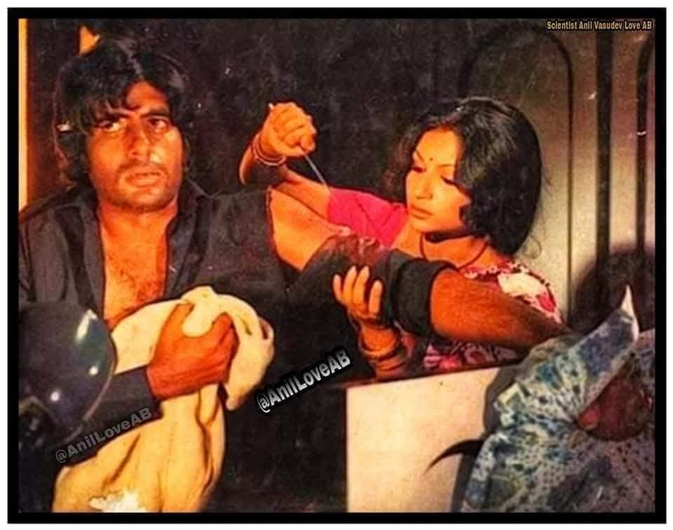 DrAnilLoveAB's tweet photo. Congratulations on completion of🎉🌹💐
#50YearsOfFaraar ( 21 November 1975 )
My Dear Guruji Shri @SrBachchan Sirji &
#Sanjeevkumar ji #Sharmilatagore ji
#Sulochana ji & Team
Written by #Gulzar ji & #MadhusudanKalekar ji #Khayaae ji #AkhilKumar ji #PrthoMukherjee ji
Directed by #ShankarMukherjee ji
Produced by #AlankarChitra ji
Music by #kalyan ji - #Anand ji