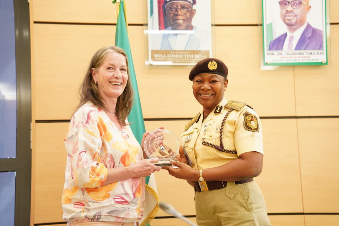 Nigeria Immigration Service tweet media