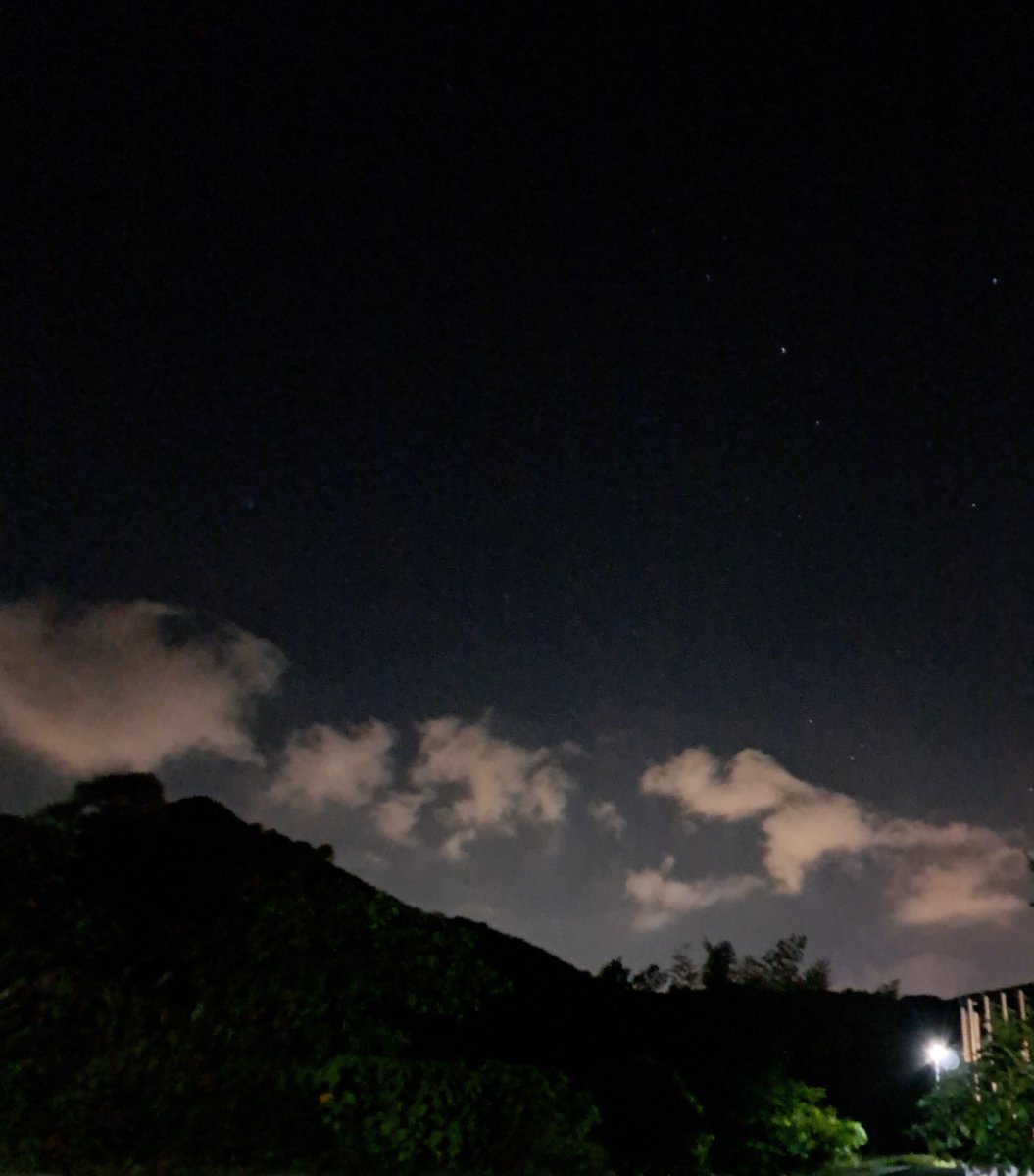 #イマソラ
街の方の空が明るい🌃