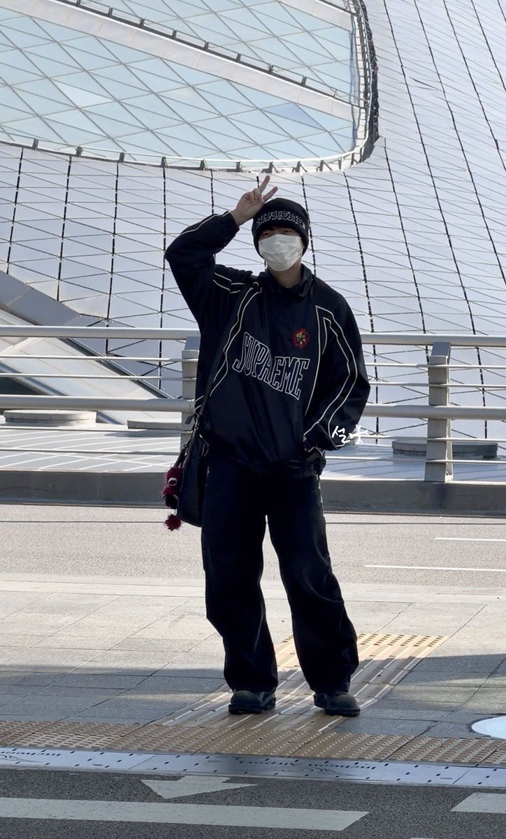 설ㅊ ❄️ tweet media