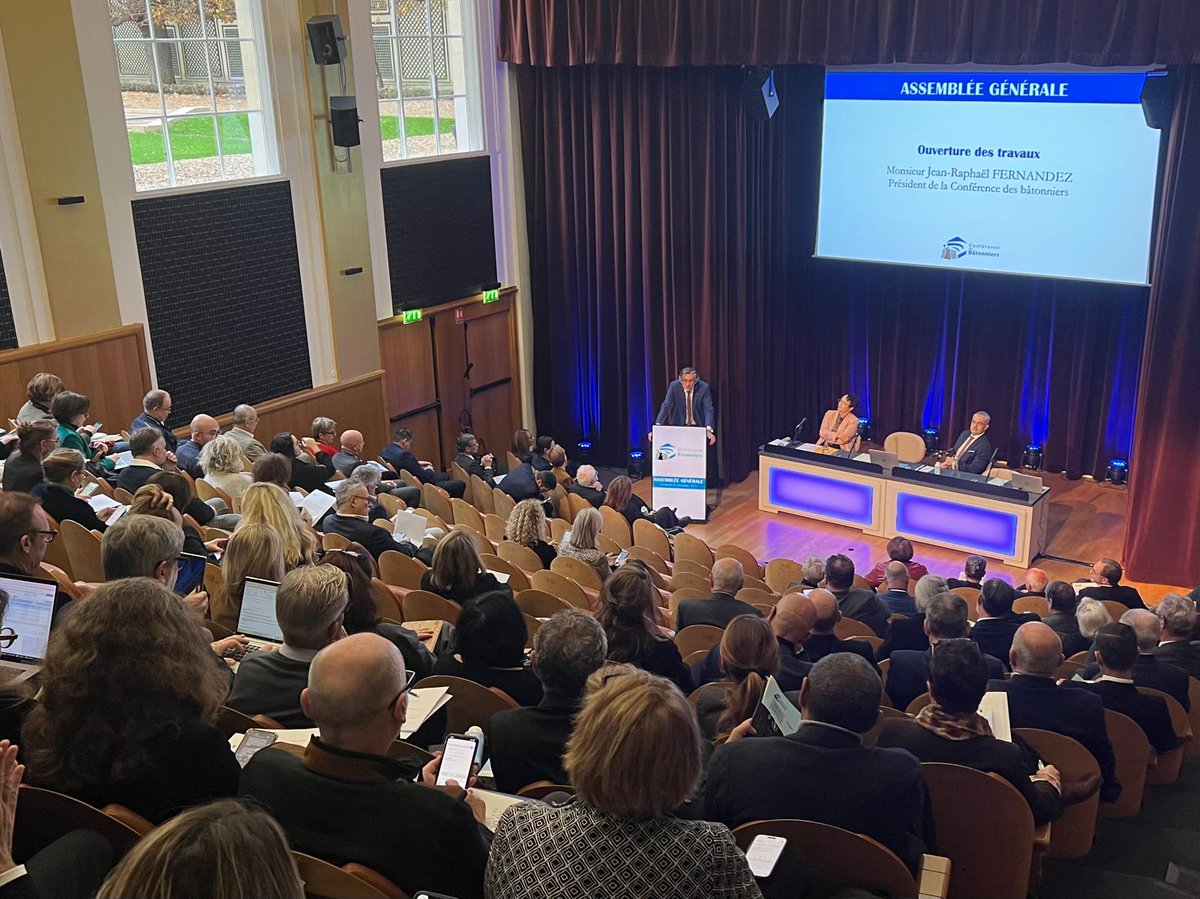 Ouverture des travaux de l’assemblée générale de la Conférence des bâtonniers
 
Aujourd’hui à Paris se tient l’assemblée générale de la <a href="/Conf_Batonniers/">ConférenceBâtonniers</a>, sous la présidence de <a href="/JRaphFernandez/">fernandez</a>.
 
Cette journée est notamment marquée par le renouvellement partiel des membres du