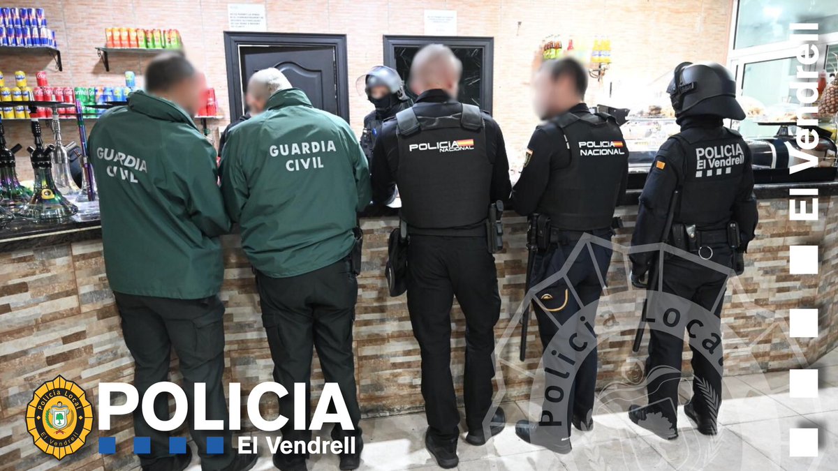 plelvendrell's tweet photo. Ahir a la nit un operatiu a diferents establiments de la carretera Valls amb la col•laboració de la Policia Local del Vendrell i la seva unitat canina, Mossos d’Esquadra, Guàrdia Civil i Policia Nacional .

+info: https://t.co/QimJ52MSgz https://t.co/jIodW07hpg