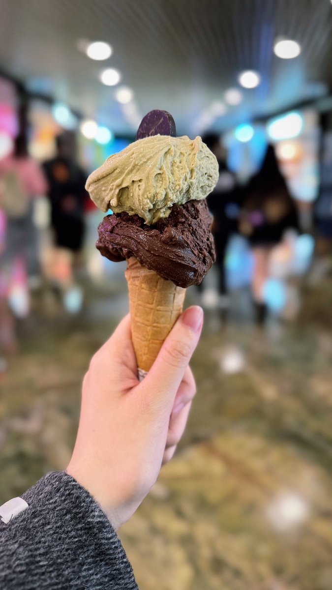 sakura_gunn's tweet image. レゼ編、4DXで駆け込み観戦してきたぁ💣