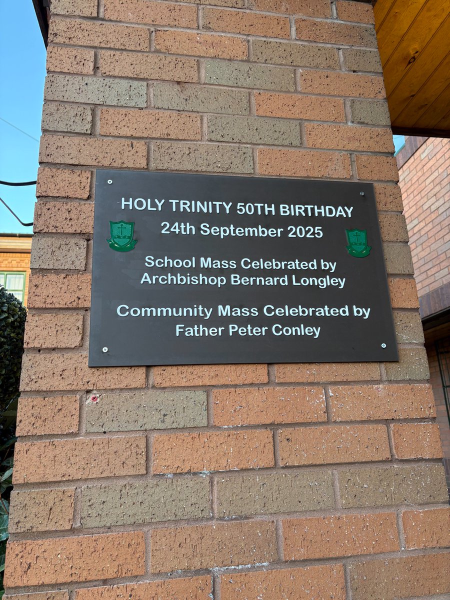 HolyTrinityCol's tweet image. A beautiful new plaque now proudly sits outside Reception to commemorate our school’s 50th birthday! 🎉✨
Here’s to half a century of learning, community, and memories- and many more to come! 💛 #50Years #SchoolAnniversary