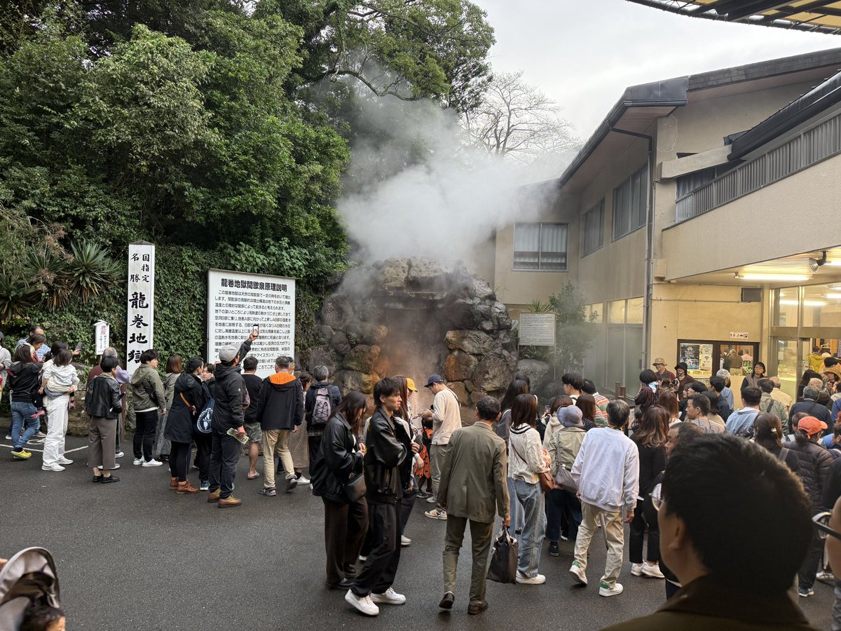 Michael Grönert tweet media