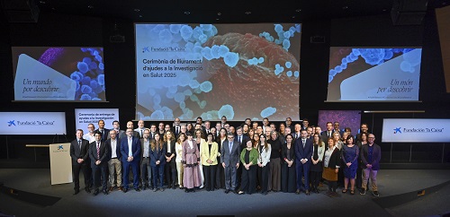 HMar_research's tweet photo. La Fundació ”la Caixa” atorga una ajuda a un projecte liderat pel Dr. @Calon_Alex

Un projecte per avançar en el coneixement de l'entorn tumoral en #càncercòlon i recte

@CanalUGR @uniovi_info @cnag_eu #HealthResearch #FundaciólaCaixa

https://t.co/zdYA0UglF9 https://t.co/sEoIiOAmMm