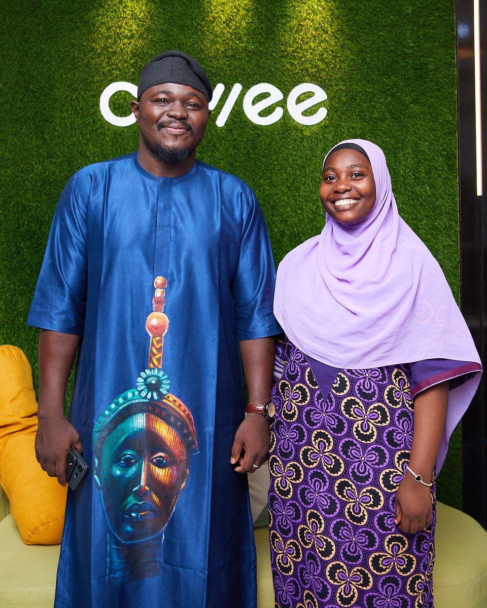 hellocirvee's tweet image. Good people, good energy, good growth. That is how we wrap up the week at Cirvee 💜. 

Jumu’ah Mubarak !🌙

#CirveeAcademy #fridayvibes✌️ #LearnTech #StayCirvee