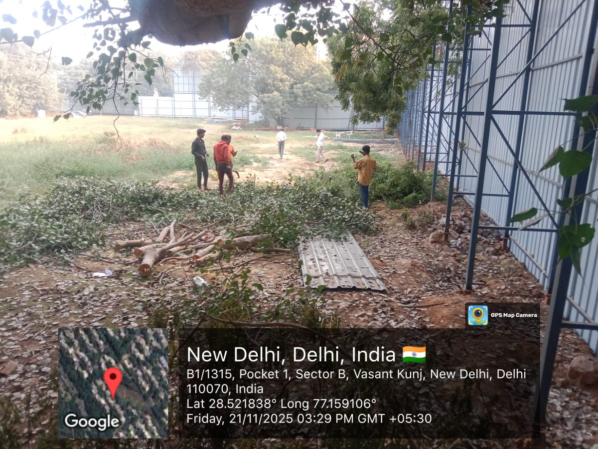oneb1VK's tweet photo. While city chokes :open contempt of #GRAP 3 restrictions, Supreme Court judgment on not harming trees on Vasant Kunj morphological ridge area happening today(Nov 21 2025) in B1 Vasant Kunj at plot Khasra 1230/2 .  DPTA Act's restrainment orders on not harming trees on plot being flouted . MCD Horticulture Team working at cross purpose to Delhi Forest Department orders on morphological ridge. CAQM already informed of violations : no use so far. FIR loged in Vasant Kunj station for forgery of IFS officer (DCF West) for cutting trees. @BhavreenMK @ndtv @mssirsa @CAQM_Official @SophiyaMathew1 @NaghmaSahar  @CMODelhi @SauravDassss #SaveB1 #SaveRidge