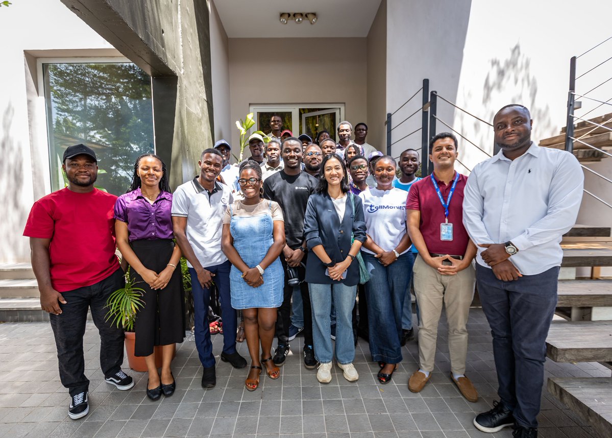 organized_khaos's tweet image. Our journey in the UNICEF Start Up Lab has been an insightful one.
We&apos;ve learnt so much about being a studio.
It&apos;s been a blast and a lovely journey and we can&apos;t wait to bring to the world what we&apos;ve been cooking.

#unicef #gamedev #UnicefStartUpLab #UNICEFGhana #KOICA #MEST