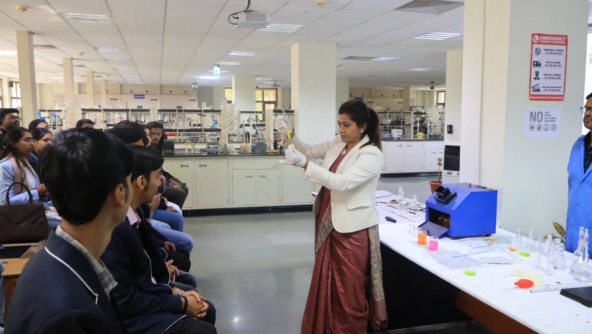 CS2_IISERB's tweet image. IISER Bhopal welcomed students &amp;amp; faculty from Jagran School of Pharmacy, JLU Bhopal for lab tours, demonstrations &amp;amp; meaningful scientific exposure.
A day of learning, exploring &amp;amp; imagining what&apos;s possible!
#IISERBhopal #CS2  #Outreach #FutureScientists #ExploreScience