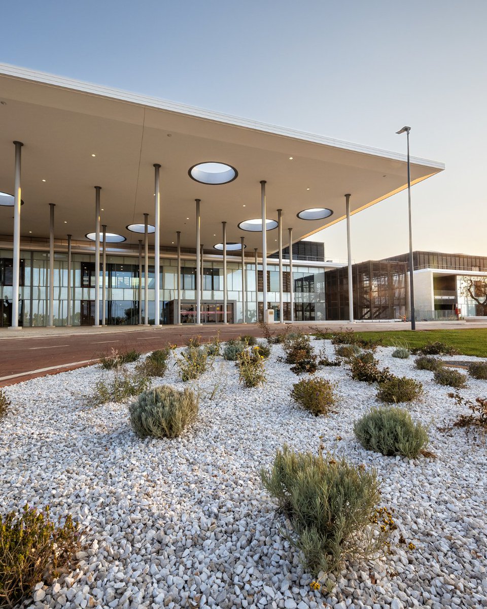 Webuild_Group's tweet image. #WebuildResults - INAUGURATIONS AND PROJECT MILESTONES

🇮🇹 🏥 JULY - Inauguration of the the New Hospital of South-East Bari of Monopoli-Fasano, built by #webuild on behalf of @AslBari and the @RegionePuglia.

This is more than just a building. It&apos;s a premium level healthcare hub…