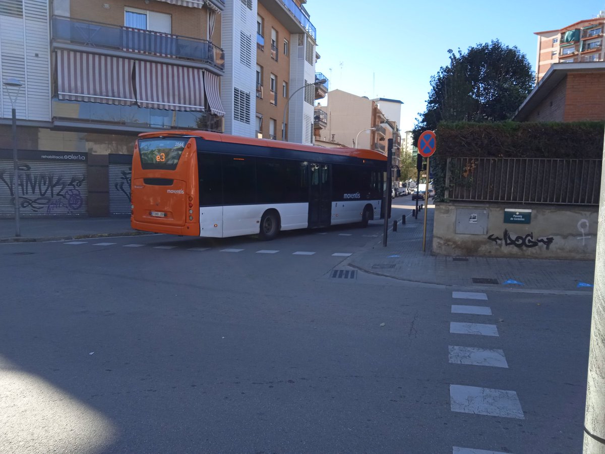 #e3 #Barcelona -> #UAB <a href="/MoventisInfo/">Moventis</a> <a href="/ScaniaSpain/">Scania Hispania</a> #hybrid