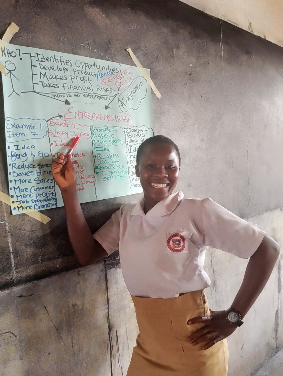 TheAzizaDev's tweet image. Week 5 of #MoneyWiseGirlsClub focused on entrepreneurship! The girls took on the roles of real CEOs—breaking down and comparing major business models. 
Their creativity and leadership skills keep leveling up. 💡🚀
 #YouthFinance #GirlsInBusiness