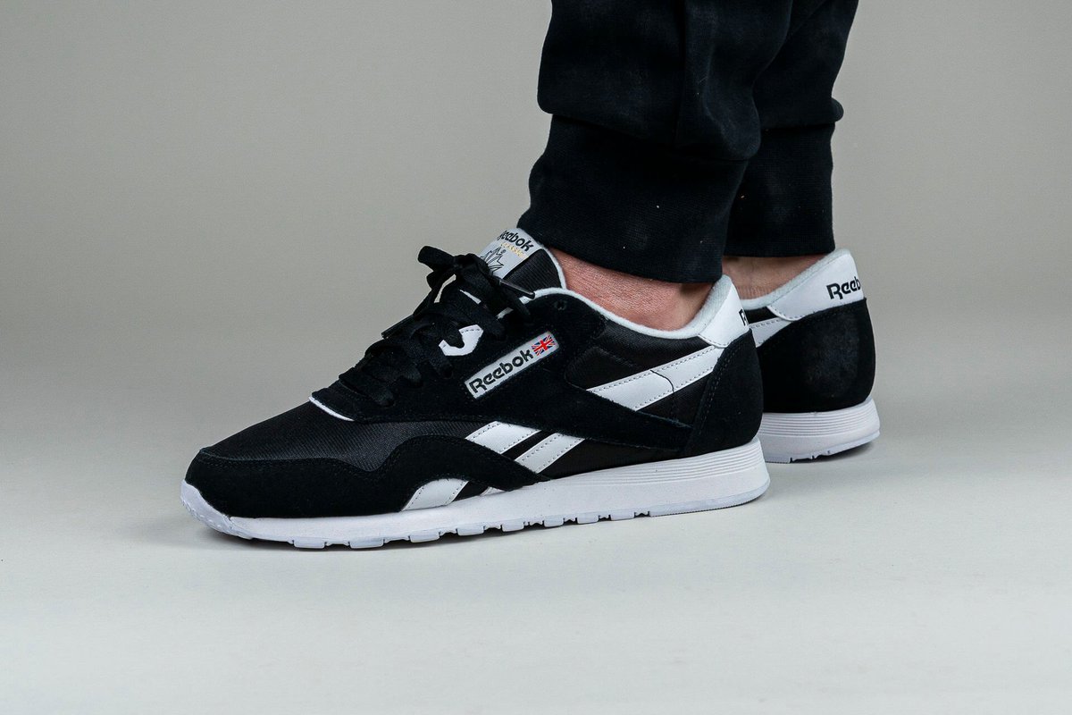 Sneaker Deals GB tweet media