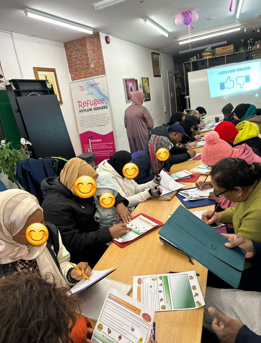 CAS_rochdale's tweet image. It was a simple but powerful step in building confidence and communication within our community.

#casrochdale #esolclass #communitylearning #actiontogether