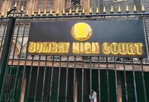 DeshbandhuMp's tweet image. मुंबई सोहराबुद्दीन शेख एनकाउंटर केस में बॉम्बे हाई कोर्ट की कार्यवाही तेज, 5 दिसंबर से शुरू होंगी अंतिम बहस
deshbandhump.com/post/bombay-hi…
#bombay @CJMOHITSHAH #proceedings #Mumbai @sohrabuddinshaikh #Encounter #case #intensified #final #arguments #december5