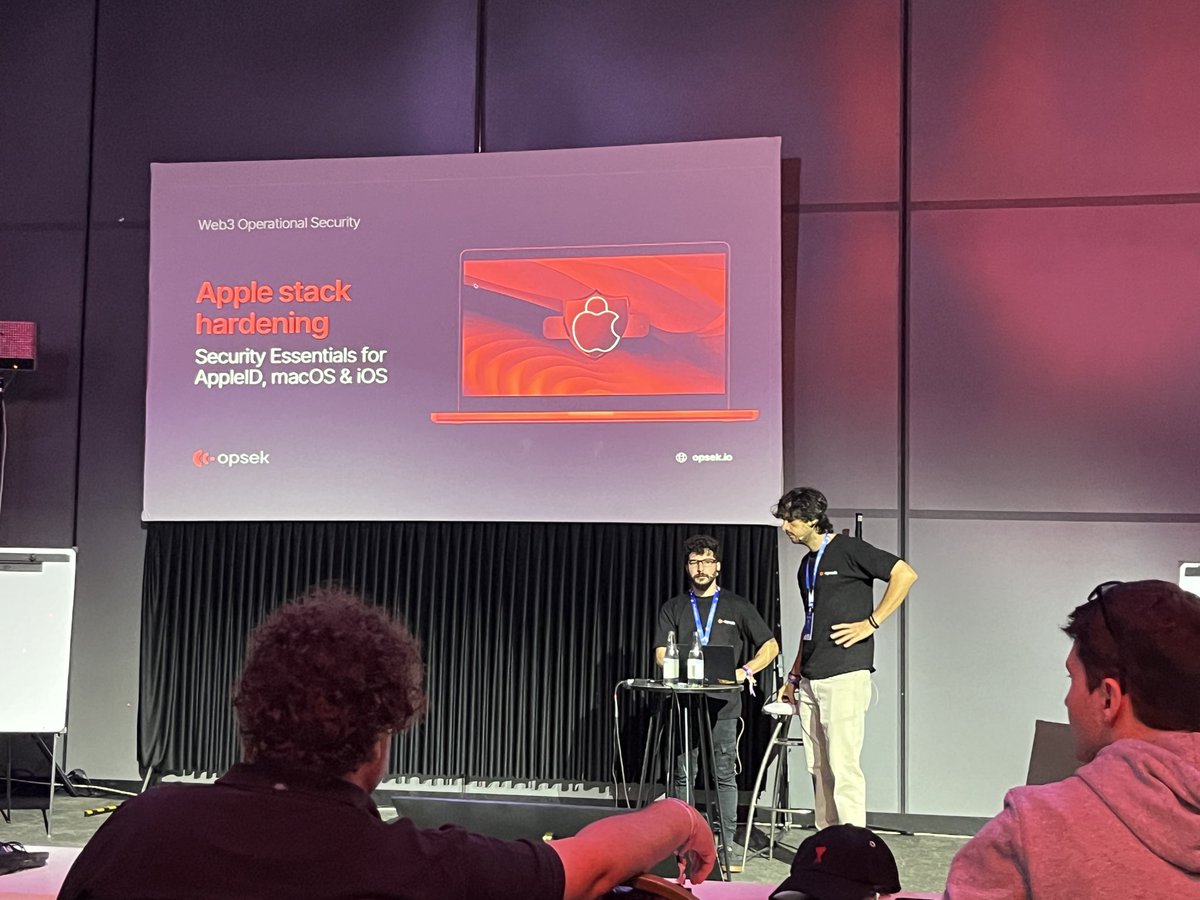 suka_df's tweet image. → The best workshop I attended this week.

Great presentation by @brunotorossi, @PabloSabbatella covering security ops for iOS and Mac, super necessary when you’re constantly exposed in public events, conferences, and online spaces.

Day 2 of @opsek_io 🔐