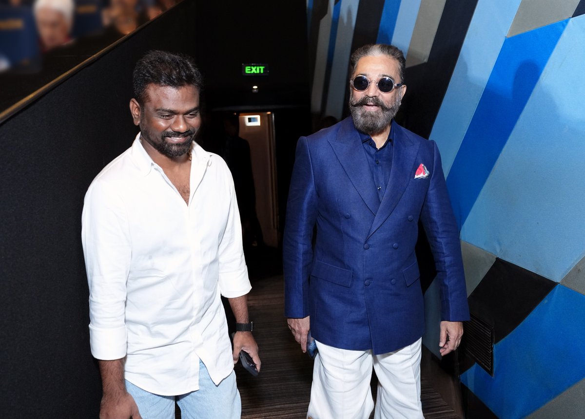 RKFI's tweet image. #KamalHaasan Sir and our Director #RajkumarPeriasamy at @IFFIGoa , carrying the emotion and commitment behind the film’s creation.

#Amaran takes centre stage at #IFFIGoa
opening the Indian Panorama section and proudly nominated for the Golden Peacock Award

#AmaranAtIFFI #IFFI56…