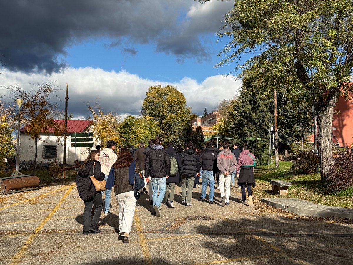 etsiaab's tweet image. #UPMConecta | Visita al huerto ecológico de los Campos de Experimentación, dentro del proyecto &quot;#AgroEELISA: Aprendizaje práctico en agricultura ecológica en el huerto universitario de la ETSIAAB&quot;