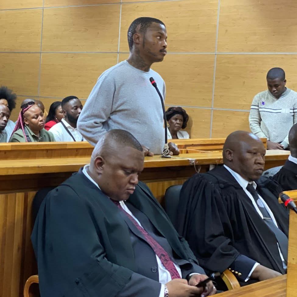 𝗦𝗛𝗘𝗕𝗘𝗦𝗛𝗫𝗧 𝗥𝗘𝗠𝗔𝗜𝗡𝗦 𝗜𝗡 𝗖𝗨𝗦𝗧𝗢𝗗𝗬 𝗔𝗦 𝗕𝗔𝗜𝗟 𝗛𝗘𝗔𝗥𝗜𝗡𝗚 𝗜𝗦 𝗣𝗢𝗦𝗧𝗣𝗢𝗡𝗘𝗗

Lekompo musician Lehlogonolo Katlego “Shebeshxt” Chauke [30] will remain behind bars until 25 November 2025. 

Shebeshxt appeared before the Polokwane Magistrate’s Court on