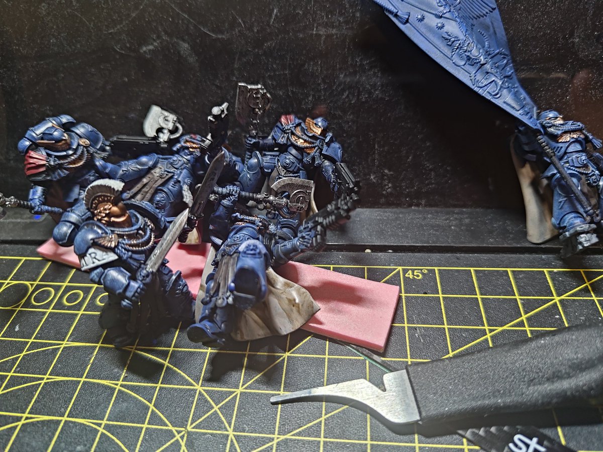 それなりに塗ったんだけど…旗持ちがきつすぎるわ…