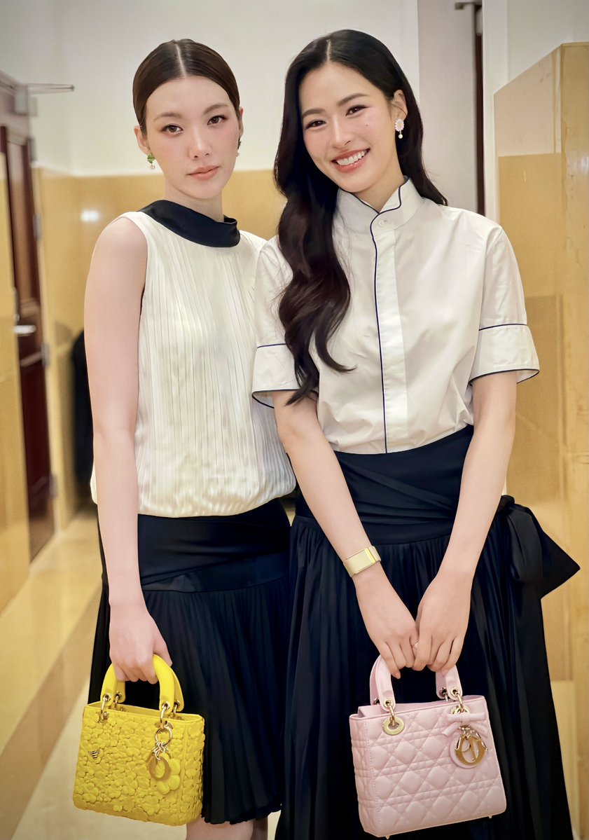 OnlyYouSeriesTH's tweet image. สวยสะกดมากค่า✨

LINGORM DIOR AT MACAU
#LingOrm_DiorMacau4Seasons
#หลิงออม #LingOrm