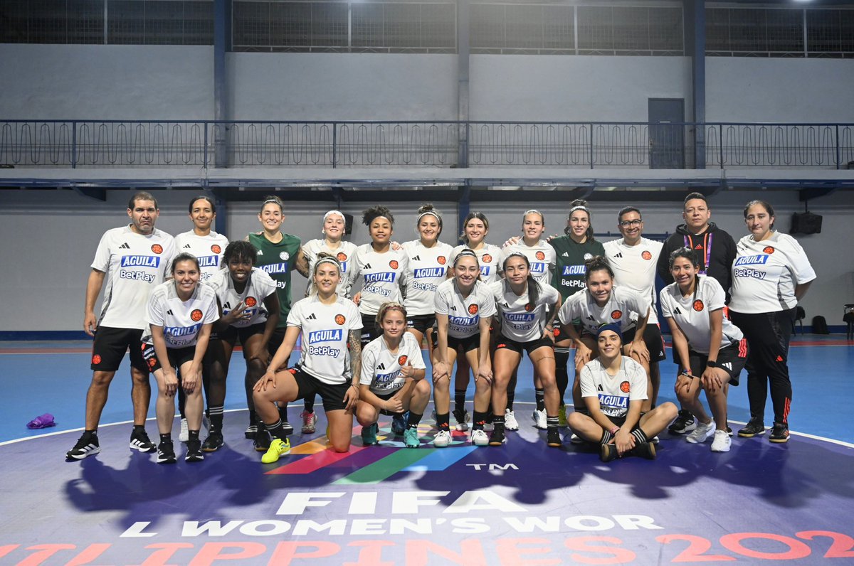 FCFSeleccionCol's tweet image. 📸¡𝙀𝙨𝙩𝙚 𝙀𝙌𝙐𝙄𝙋𝙊! 😍

𝙇𝙞𝙨𝙩𝙖𝙨 𝙥𝙖𝙧𝙖 𝙡𝙖 𝙥𝙧𝙞𝙢𝙚𝙧𝙖 𝘾𝙤𝙥𝙖 𝙈𝙪𝙣𝙙𝙞𝙖𝙡 𝙁𝙚𝙢𝙚𝙣𝙞𝙣𝙖 𝙙𝙚 𝙡𝙖 𝙁𝙄𝙁𝘼 𝙙𝙚 𝙁𝙪𝙩𝙨𝙖𝙡 𝙙𝙚 𝙡𝙖 𝙝𝙞𝙨𝙩𝙤𝙧𝙞𝙖 🏆🇵🇭

#LaSeleNosUne🇨🇴