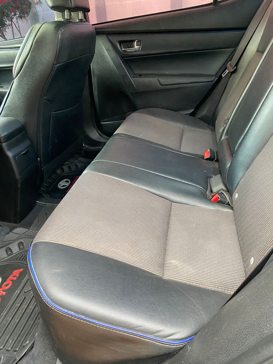 Only at AngelsGarageGhana 
Hot Cake🔥🔥
2017 Corolla SE, ¢138k

Full option 
Cleared 21
1.8L 
65k miles
Automatic 
Push start
Leather seats
Sunroof
Reverse Camera 
Alloy rims
Carplay/Android Auto 
Chilling AC
Safety Package 
Solid suspension 

Location: Meetup McCarthy