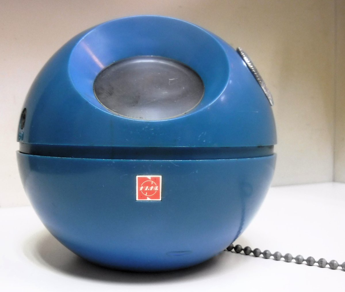 ネットショップに商品を4点掲載しました。
amastore.base.shop

当店では昭和レトロな買取も行っております
メールやLINEで画像を送り頂ければかんたんに査定致します！
近郊なら内容により出張買取も対応しております
#昭和レトロ
#古道具
#パタパタ時計
#下北沢
#大阪万博
#ナショナル