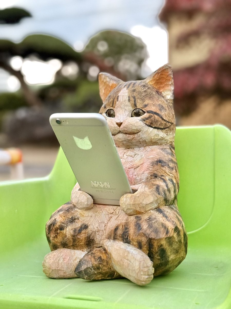 スマホばっかり見てないで、一緒にあそぼうよー！