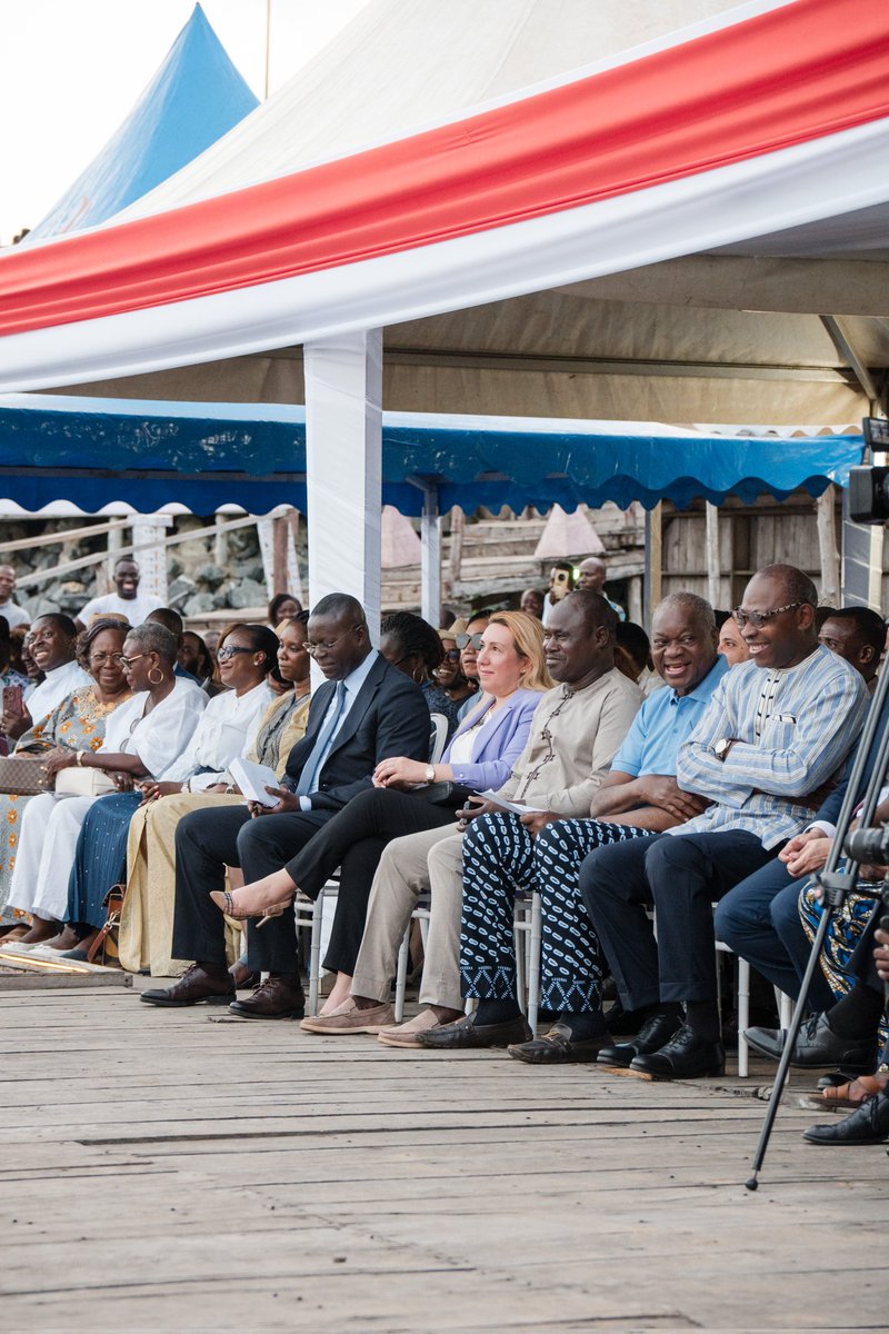miadjoe's tweet image. Retour en images sur la cérémonie d'ouverture du Festival International d'Histoire d'Aného (FIHA) qui s'est tenue hier à Miadjoe (Aného).⁣⁣⁣⁣⁣
Cc @CommuneLacs1 
⁣⁣⁣⁣⁣
#FIHA #Miadjoe #Aného