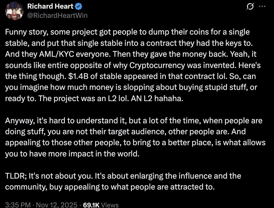DcentraliseMe's tweet image. The #ProveX sacrifice isn&apos;t for us. 

&quot;The target market is everyone that isn&apos;t you&quot; - RH 
&quot;It&apos;s not about you. It&apos;s about enlarging the influence and the community&quot; - RH 

Richard reuses wining playbooks. 
That&apos;s how @yourfriendSOMMI predicted that we were going down after…