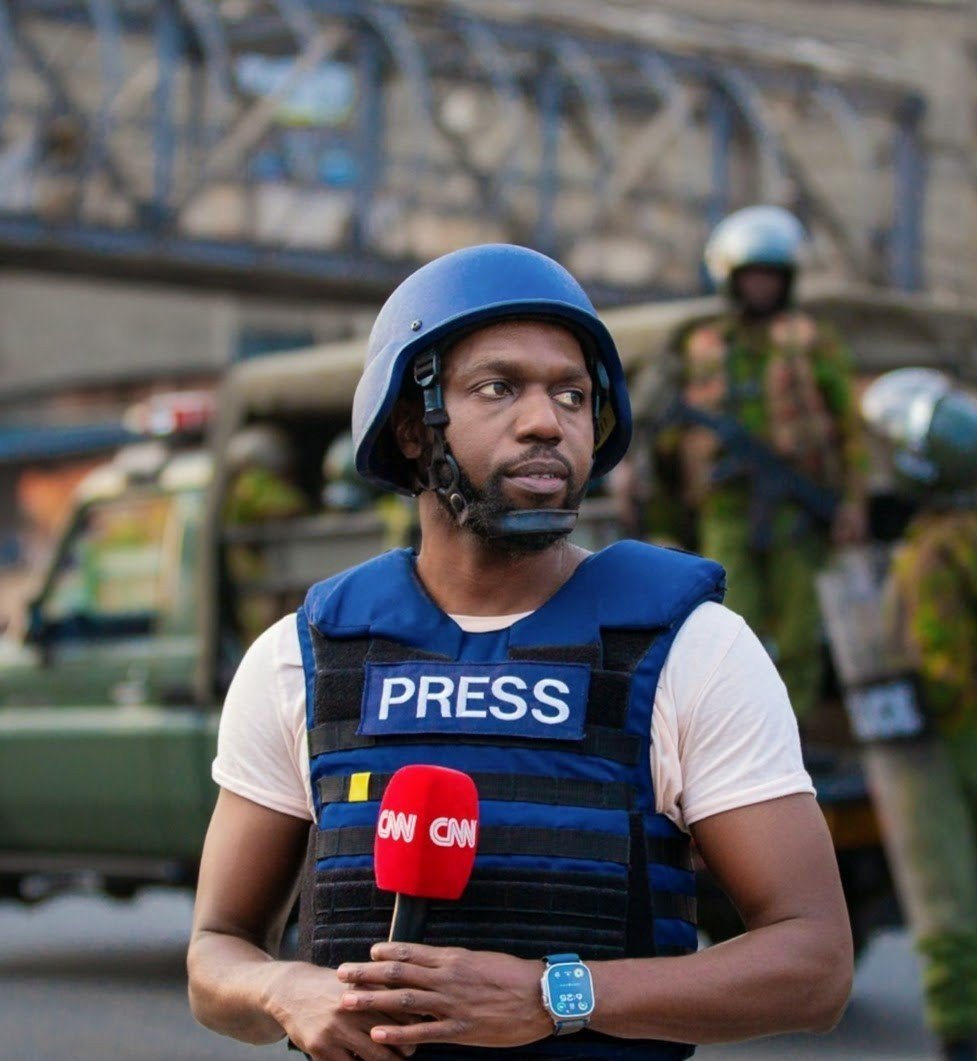 ze_mandevu's tweet photo. Anaitwa Larry Modowo mwandishi wa habari kutoka Kenya ambaye ameshiriki kikamirifu katika uandaaji wa Documentary pale CNN ya kile kilichotokea tarehe 29, Sisi kama Watanzania tunashukuru sana hatuna cha kukulipa zaidi ya kukuombea kwa Mungu akufungulie milango zaidi. https://t.co/3Jt0Jk4URJ