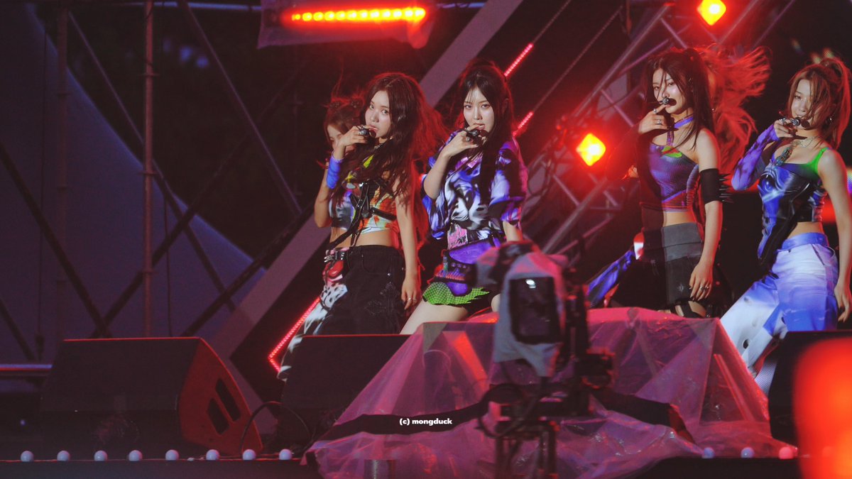 mongduck_zip's tweet image. 240720 BADVILLAIN (re-up)

4K full : youtu.be/JdwfIP6m2oI?si…

#배드빌런 #BADVILLAIN #윤서 #YUNSEO
@BADVILLAIN_BPM