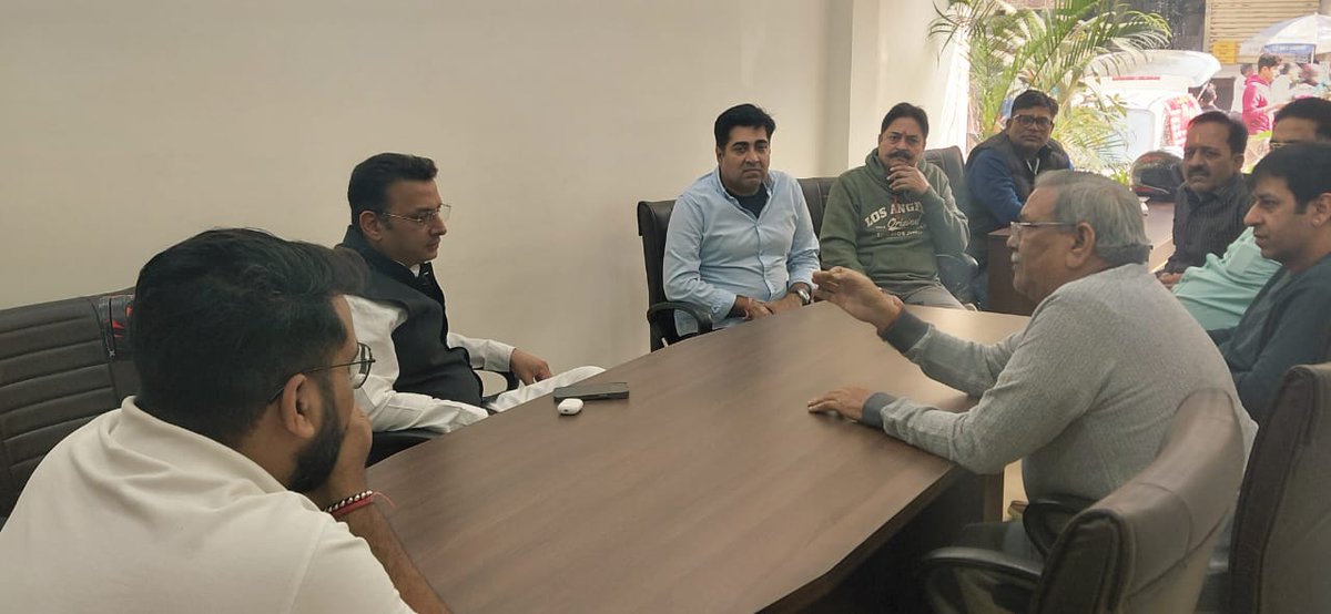 ArtiChawlaBjpRN's tweet image. क्षेत्र के निवासियों से भेंट कर स्थानीय समस्याओं एवं विकास कार्यों पर विस्तृत चर्चा की।

जनता की अपेक्षाएँ ही हमारे कार्य का मार्गदर्शन हैं।
मिलकर हम एक अधिक सुविधायुक्त और सुदृढ़ क्षेत्र का निर्माण करेंगे।

#PublicMeeting #ResidentsConnect #LocalIssues