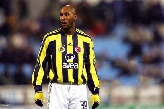 Nicolas Anelka : Oynadığım takımlardan en büyüğü muazzam taraftarı ve muhteşem atmosferi ile Fenerbahçeydi.