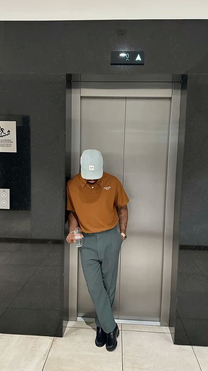 HowYouWantaHimToDress tweet media