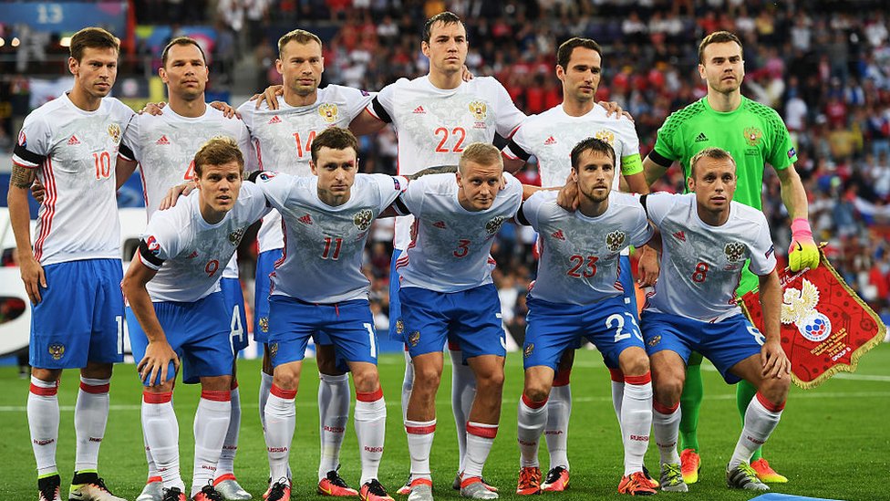 GradaBpro's tweet image. La RFU (Unión del Fútbol de Rusia) quiere celebrar un Mundial de fútbol alternativo en verano de 2026 con aquellas selecciones que han quedado fuera del Mundial de la FIFA.

Entre las candidatas estarían Rusia, Serbia, Nigeria, Hungría, Venezuela, Grecia, Perú, Chile, Mali,…