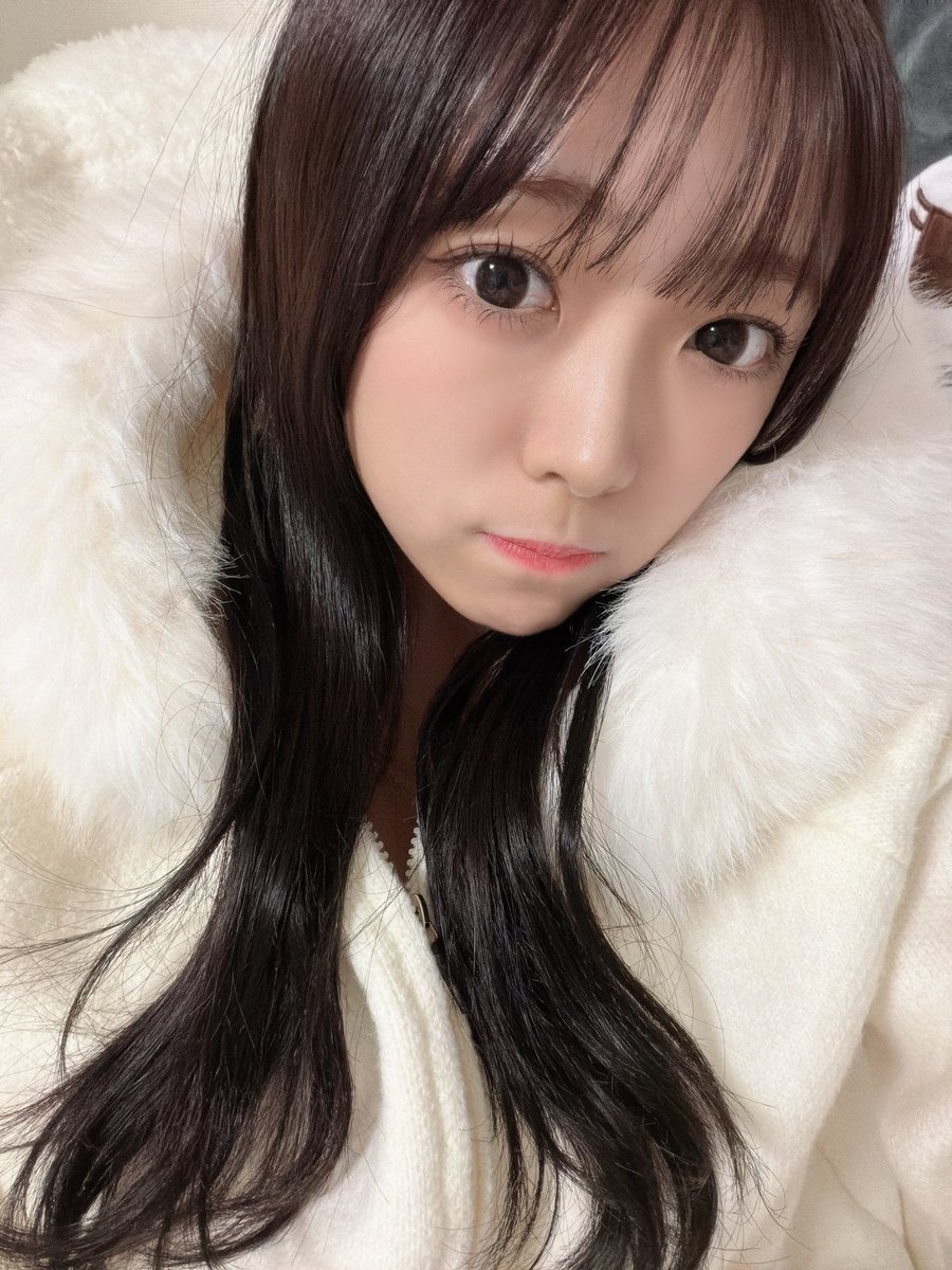 ちょっと髪暗くなりまった
あと髪が伸びまった